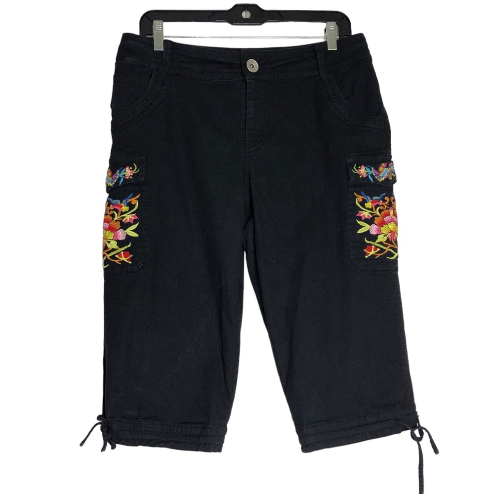 2 Friends Black Embroidered Crop Adjustable Drawstring Leg Capri Pants Size 10 - Picture 2 of 11
